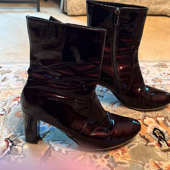 Aquatalia Burgundy Patent Leather Booties - Size 8-1/2 - Picture 2 of 4
